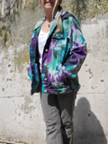 A style photo - open front, hands in pockets