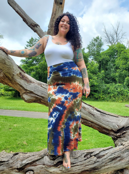 A pretty curvy model, Katie, wearing my maxi tie dye skirt with a fold over waistband