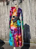 The same duster is displayed on a form belt around the waist, standing at out fence.