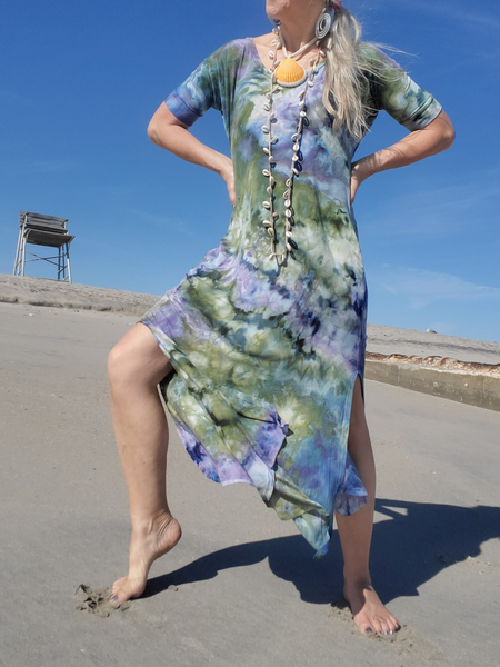 short sleeve ice dye dress with a v-neckline